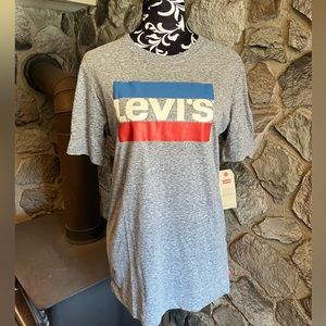 NWT Levi’s Grey Short Sleeve Shirt XL